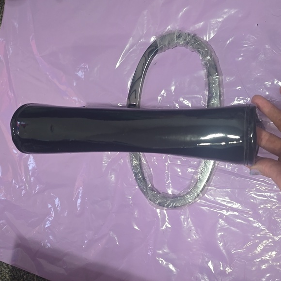 NWOT NEIMAN MARCUS black vinyl patent purse - Picture 5 of 5